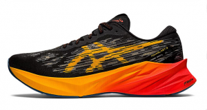 Tênis Asics NovaBlast 3 - Preto e Laranja - Masculino 