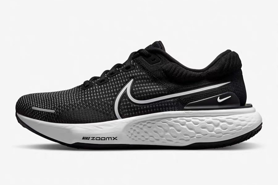 Tênis Nike ZoomX Invincible Run Flyknit 2 - Preto e Prata - Feminino 